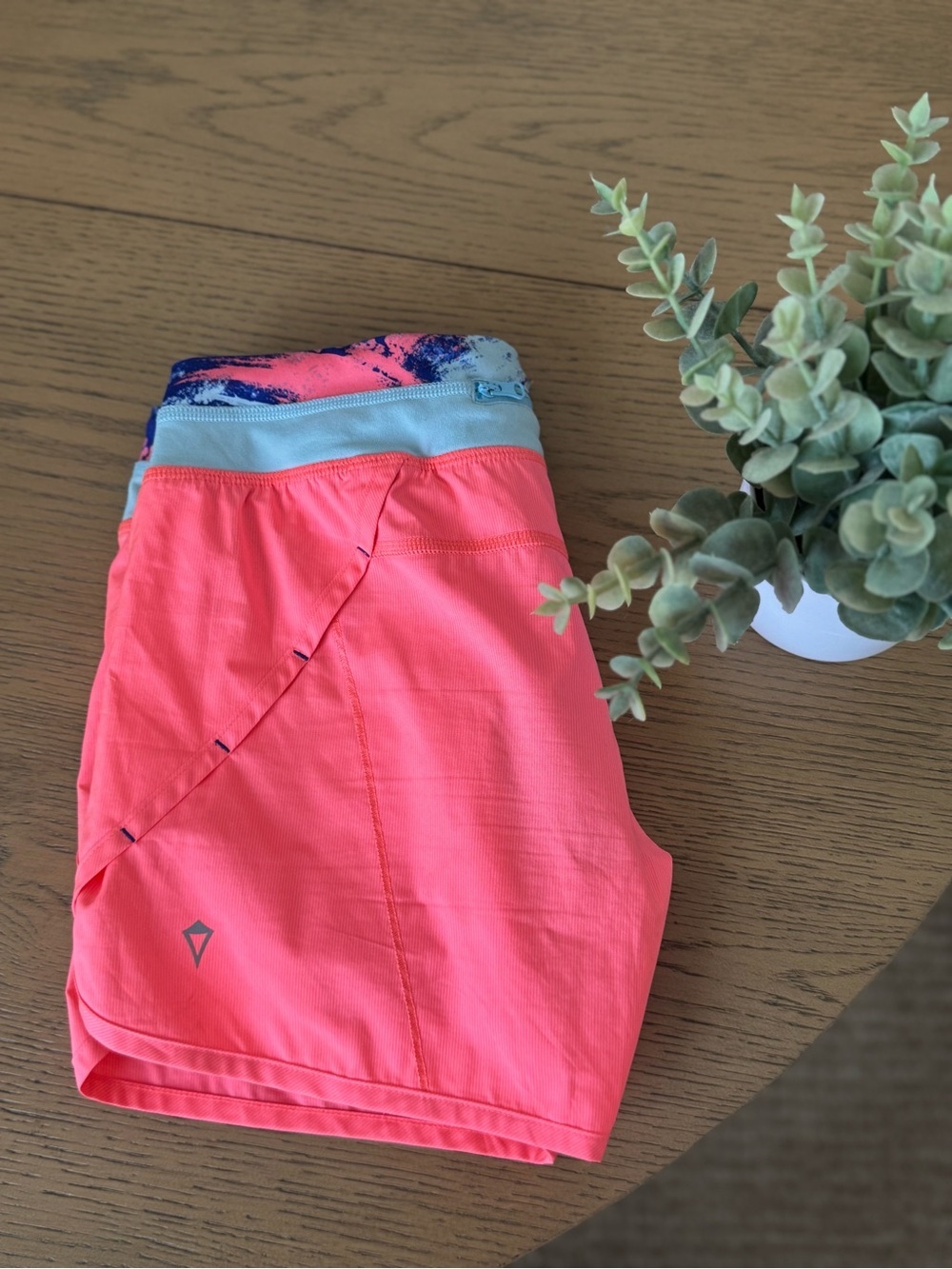 Ivivva by Lululemon Girls Size 14 Neon Coral Running Shorts Activewear